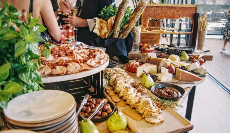 Is catering jouw passie? Zo start je jouw eigen (verrukkelijke) onderneming!
