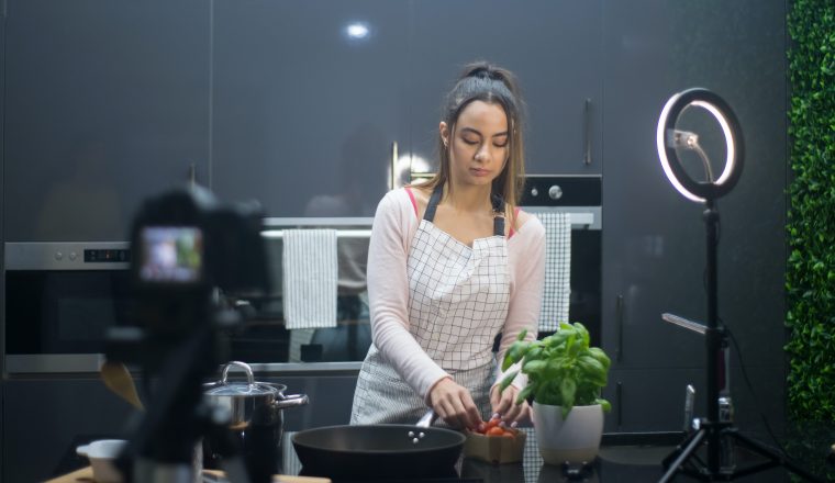 Koken als je moe bent: 5 redenen om het toch te doen