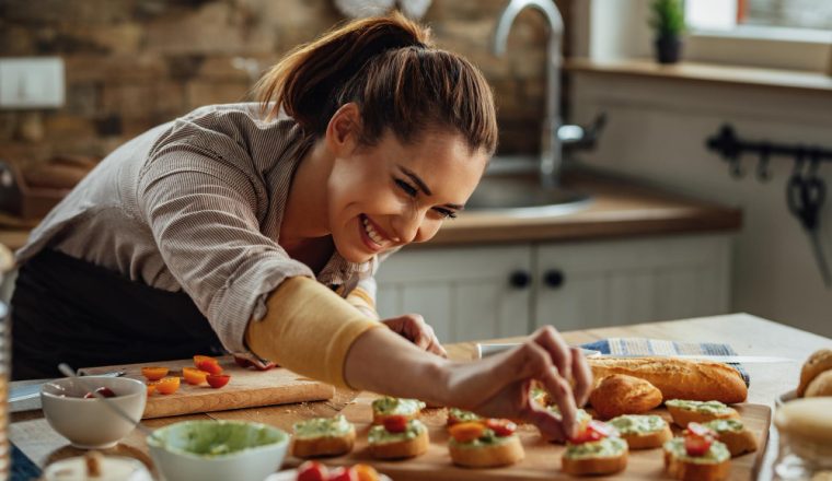 Gezonde leefstijl begint niet alleen in de keuken: zo blijf je als foodie fit!