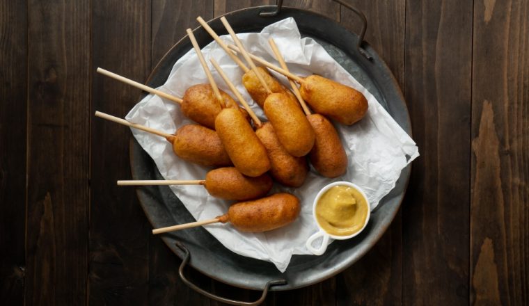 recept Zelfgemaakte Amerikaanse Corn dogs