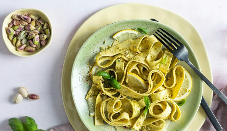 Recept: Fettuccine met pistache pesto en citroen